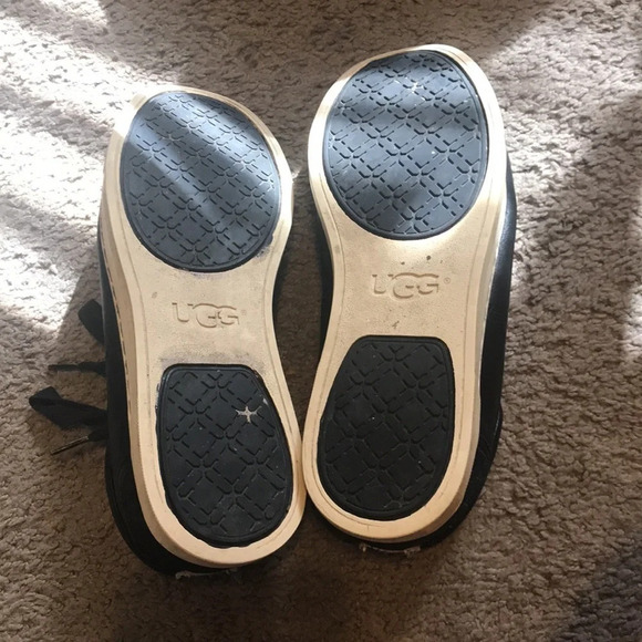 Ugg Sneakers - Picture 6 of 8